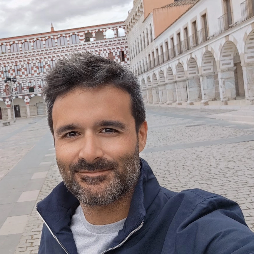 Perdiodista y escritor Andrés Cardenete